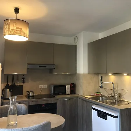 T2 45m2 Le 29 1 Parking Terrasse, Centre-ville Aix-les-Bains